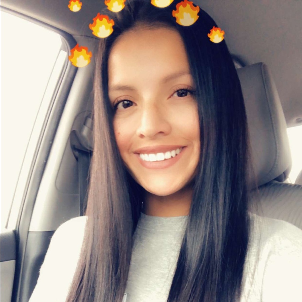 Meet your Posher, Nora